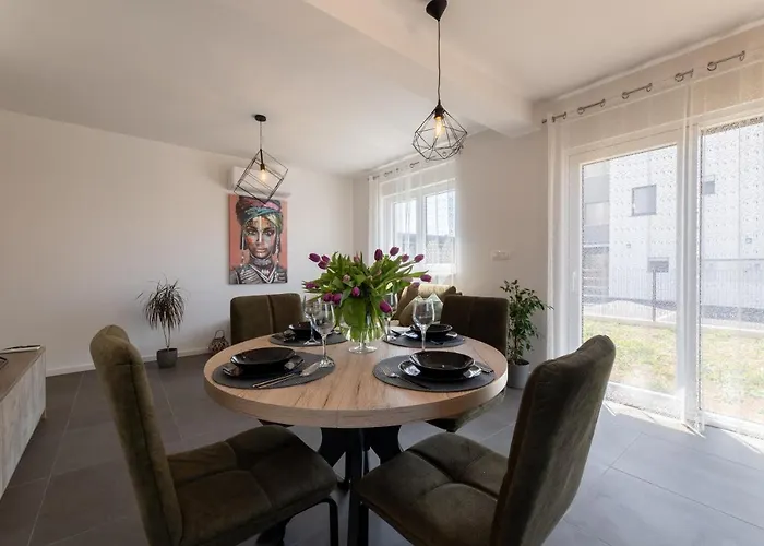 Maya & Tina * Trogir