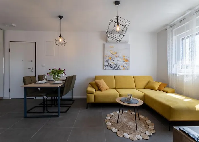 Maya & Tina Appartement *