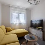 Maya & Tina * Trogir