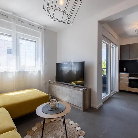 Maya & Tina Apartment Trogir