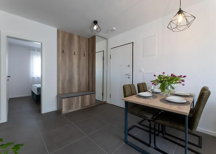 Apartment Maya & Tina *